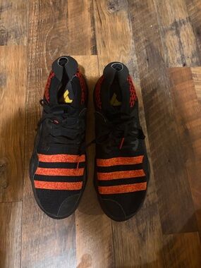 Adidas Trae Young 2 Sneakers with Red-Orange Stripes Size 13